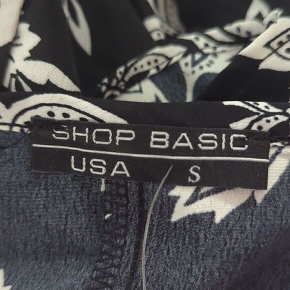 NWT Shop Basic Black Floral Short Sleeve Blouse - Picture 5 of 6